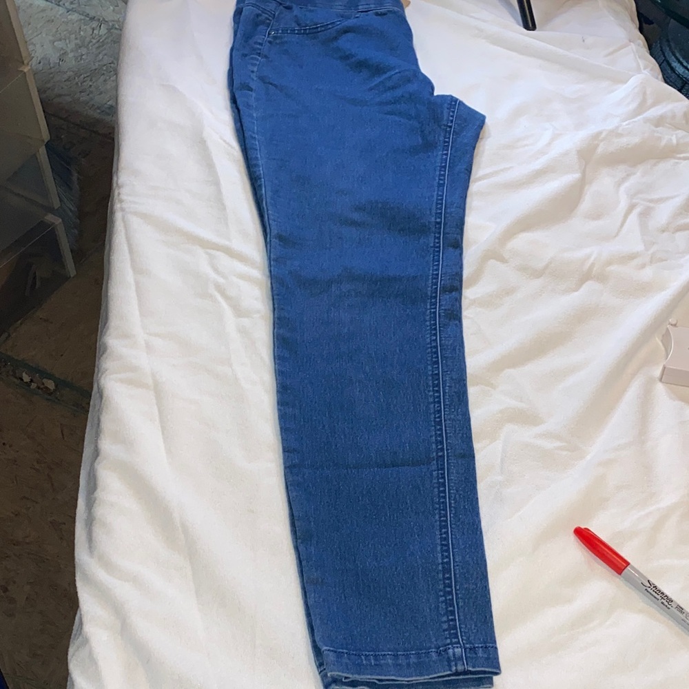 Per Se Women's Skinny Jeans - Blue size medium P-12